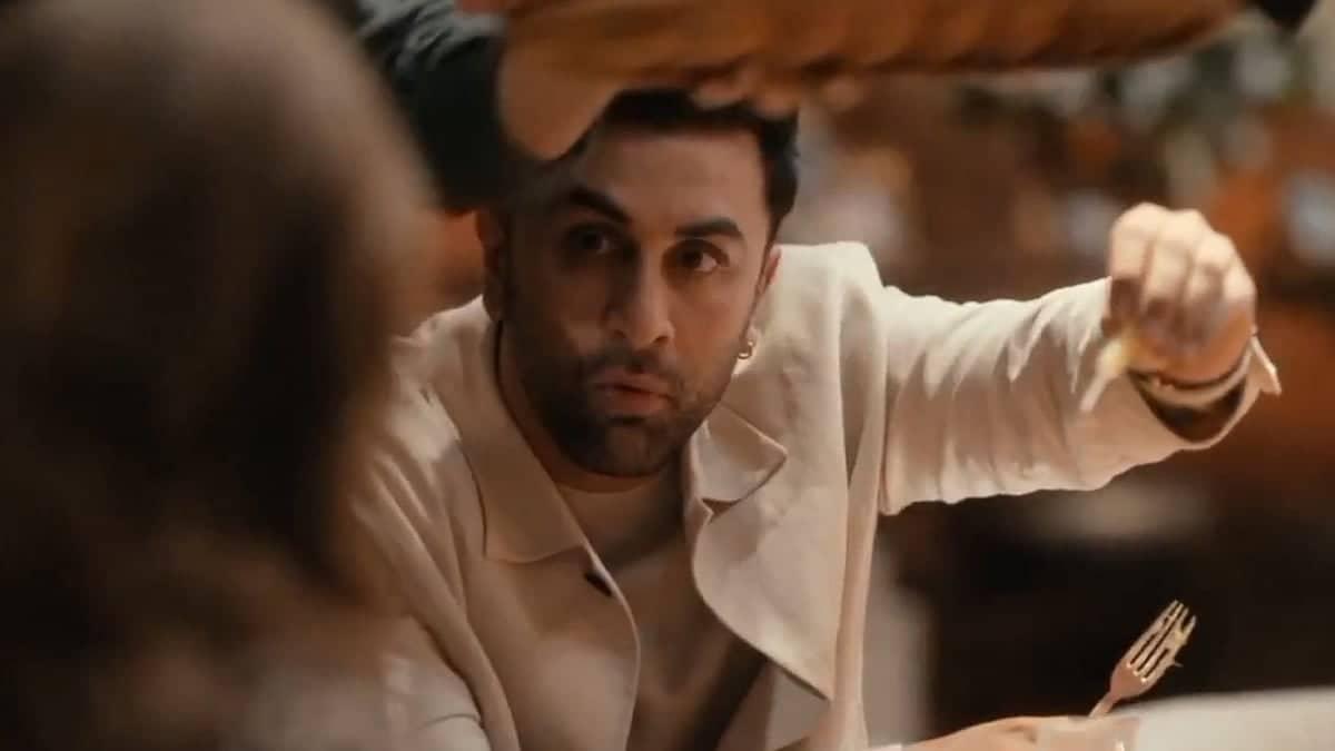Ranbir's Veggie Confusion? Fans Crack Up Over Mutton Drama