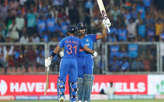 Chopra predicts Yashasvi-Rohit opener, Gaikwad returns