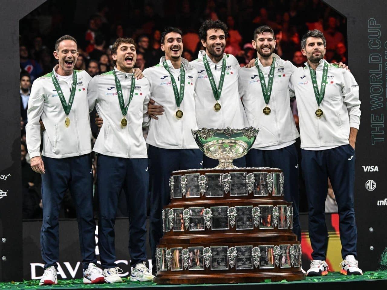 Davis Cup's sparkle is gone, John Lloyd calls it out