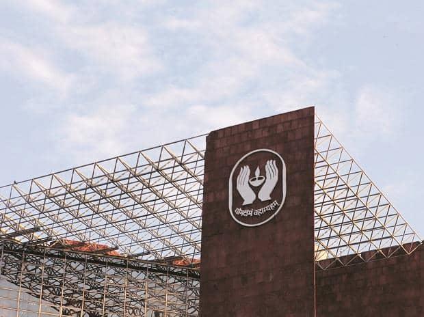 Finance Ministry says LIC is on its own, folks, believe it!