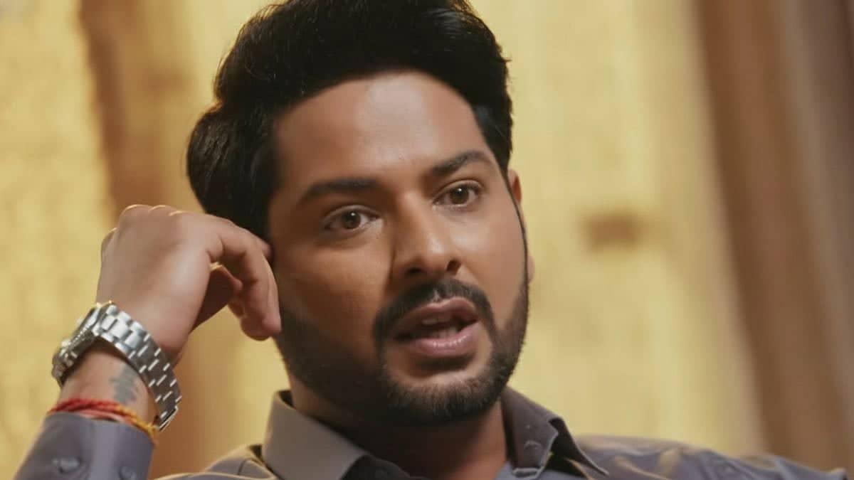 Joey says Anupamaa: Fashion, Drama, and a Shady Tutor!