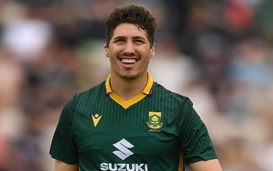 Hamstrings benched Burger and De Zorzi; Sipamla steps up