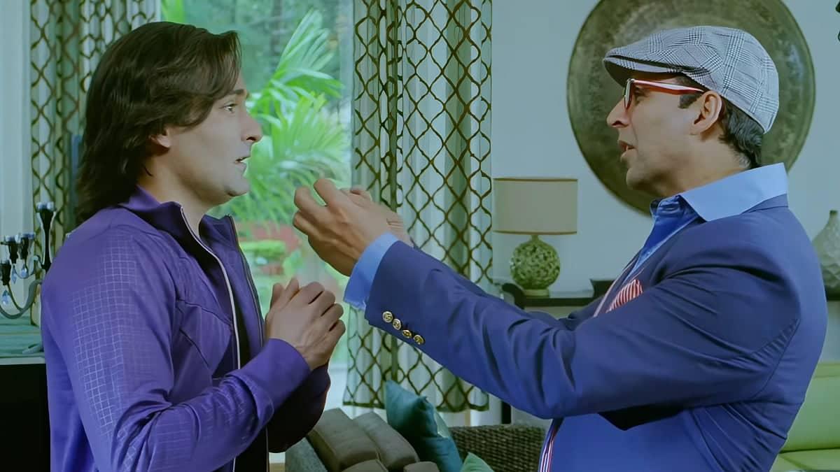 Joey says: Akshay’s funny response to Dhurandhar meme!