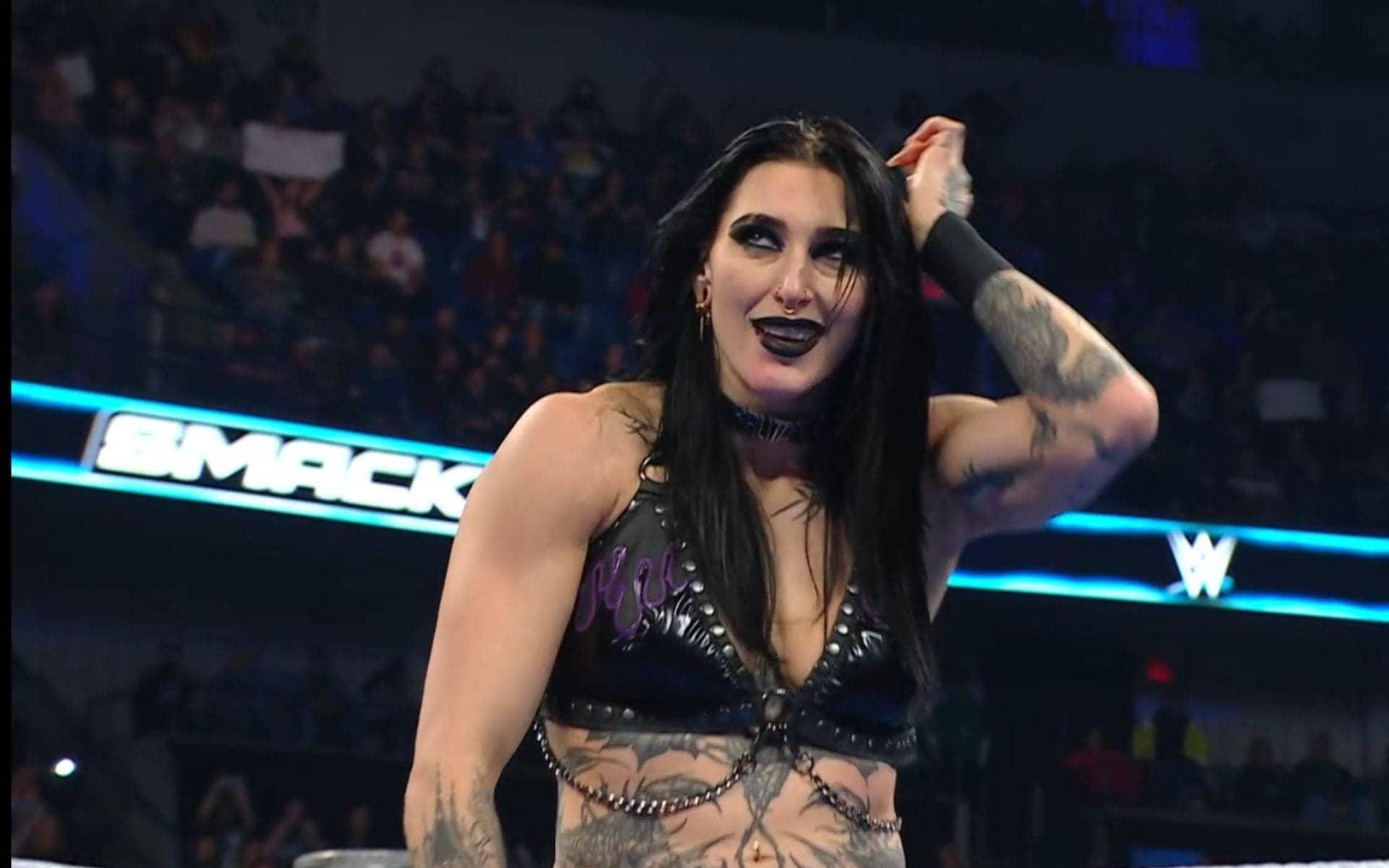 Ripley and Priest's SmackDown chaos nearly bends Vega in half