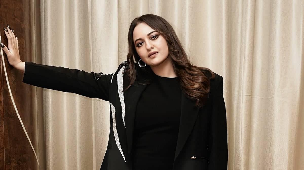 Sonakshi Sinha's Epic Smackdown on Air India Delays!