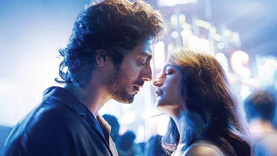 Ahaan Panday and Aneet Padda: Real-Life Sparks Ignite Saiyaara