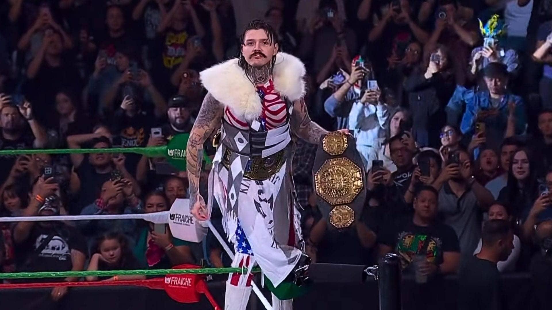 WWE Champion Dominik Mysterio Ki Shoulder Ki Kahani