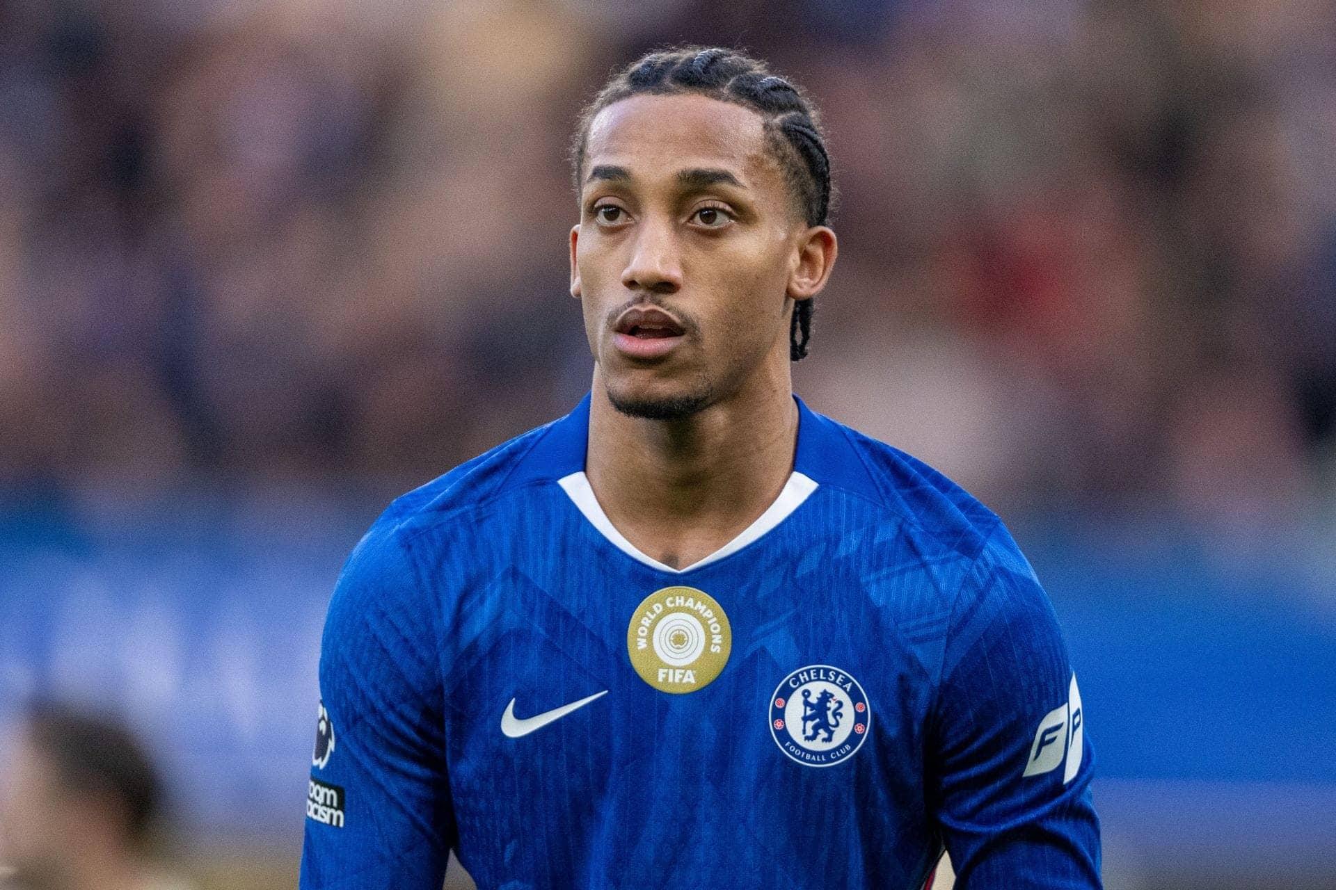 Chelsea Scores a Point with Smooth Moves in 2-2 Standoff