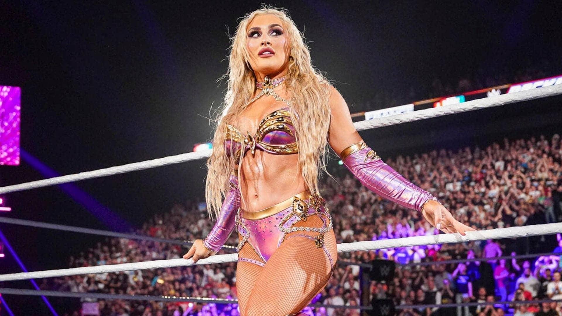 Tiffany Stratton shares sweet wedding kiss with WWE beau Shady