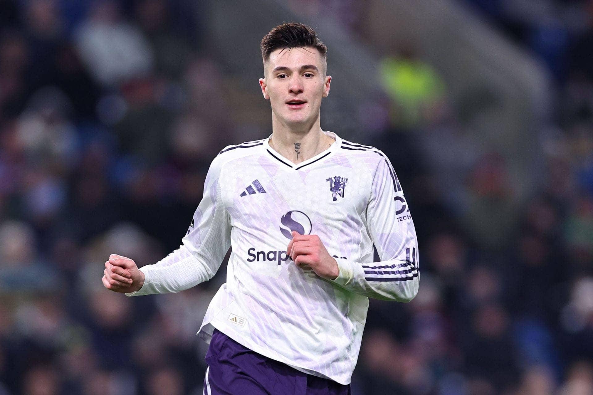 Tim Sherwood Says Sesko Needs More Time to Shine at United