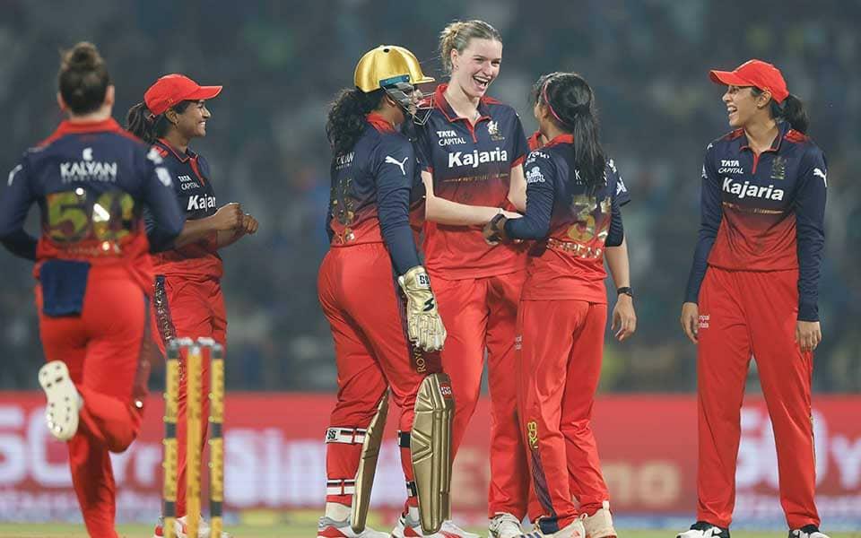 WPL 2026: RCB Women Snatch Epic Victory Over MI Women