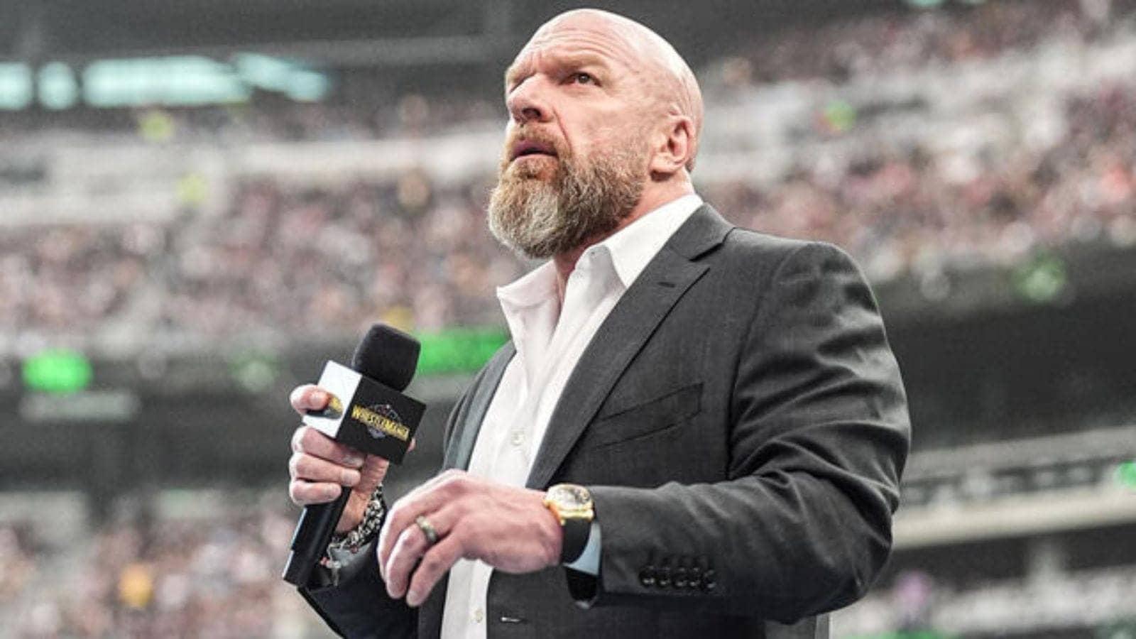 Triple H ne Uncle Howdy ko chhod diya, kya drama hai!