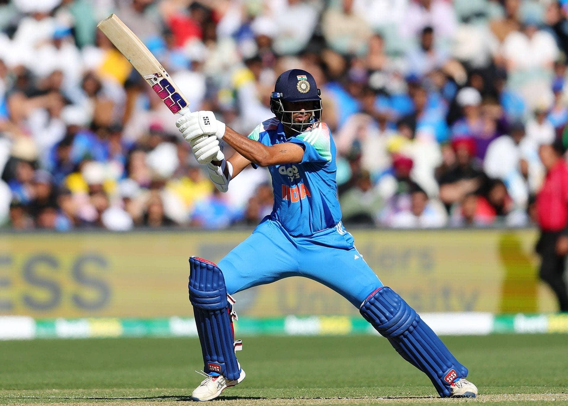 Kaif Calls Out Team Management for Injured Sundar's Batting