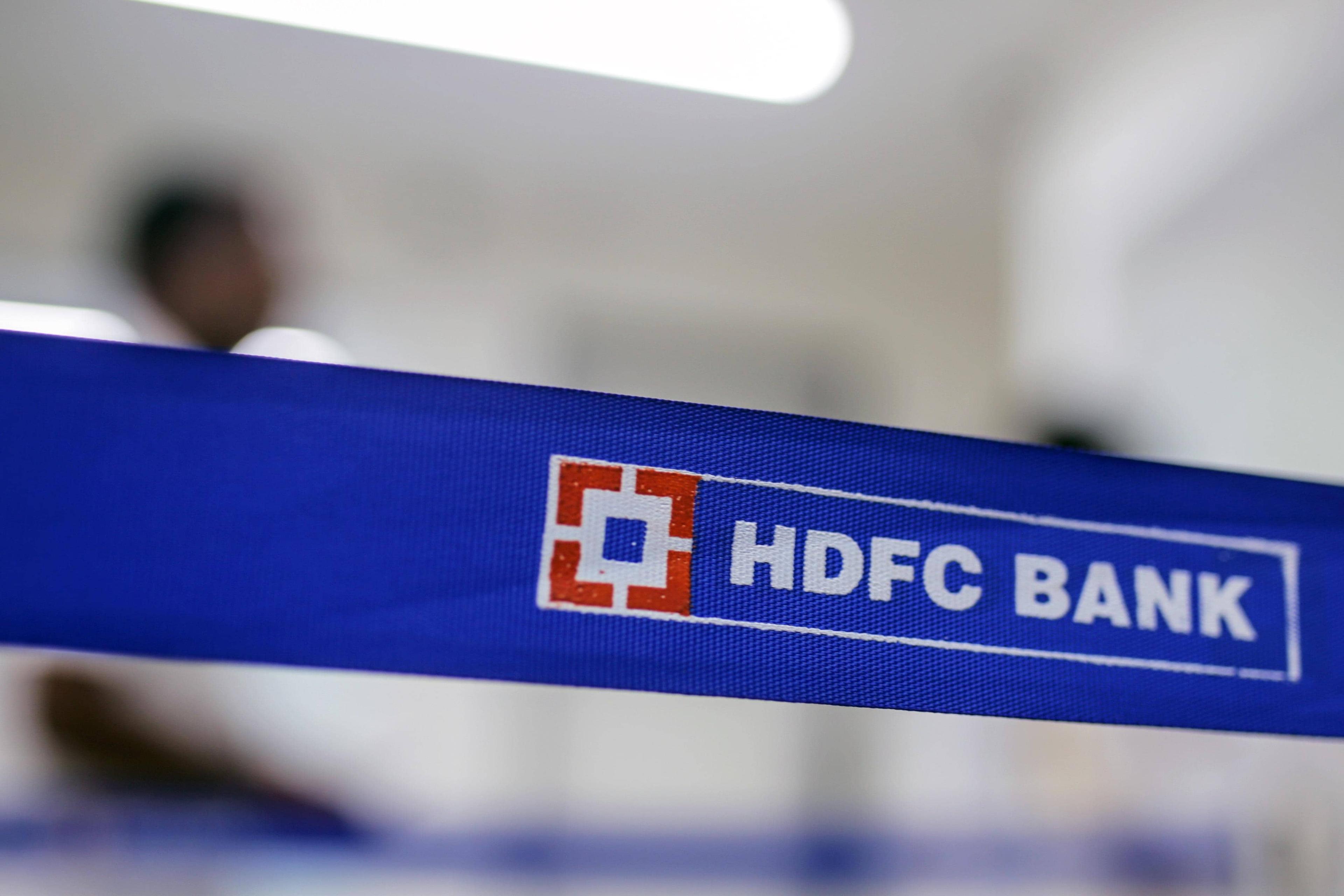 HDFC Infinia card ke reward points kaatne ka chakkar kya hai?