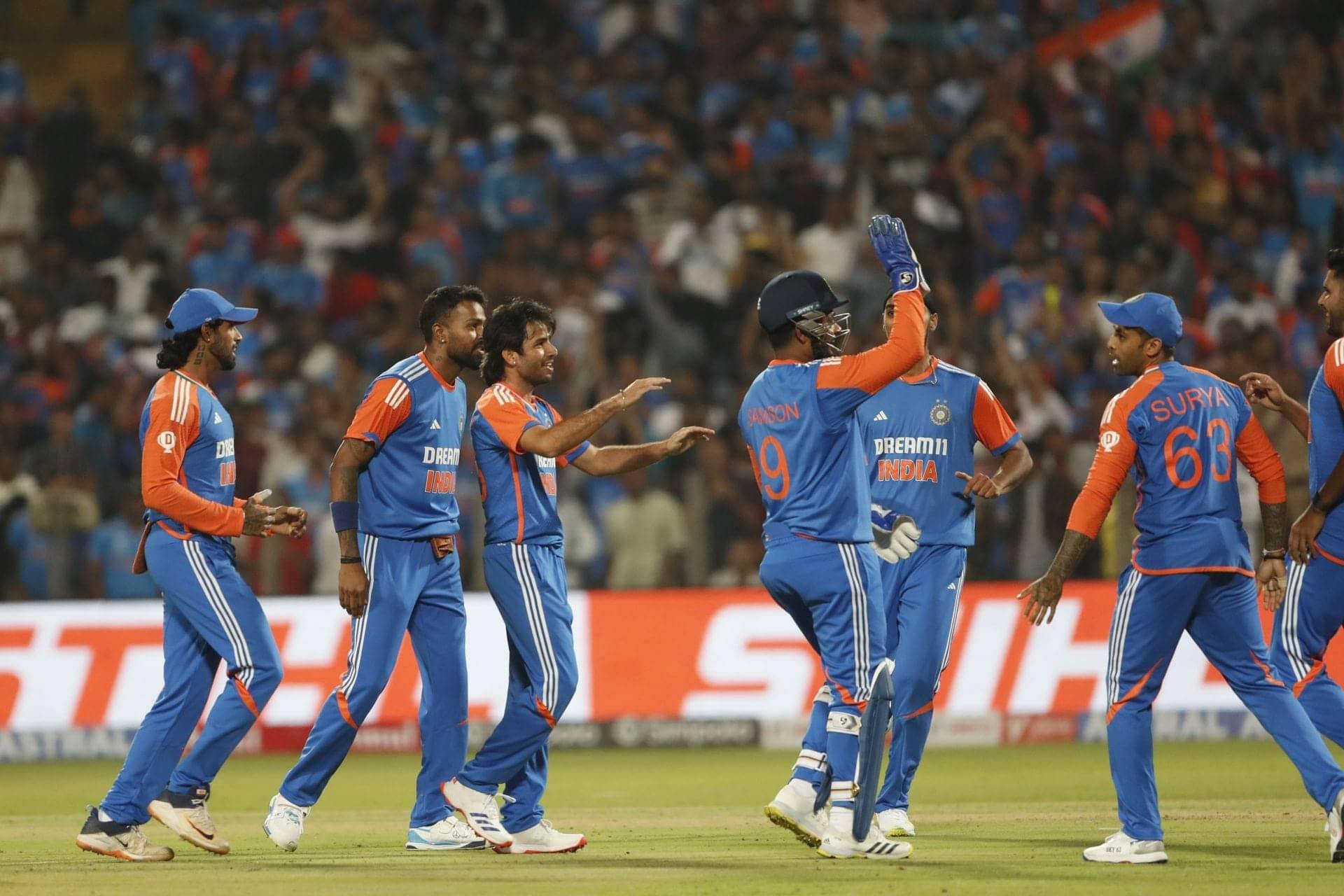 Team India Takes a Safari Break, Bishnoi Hits Rinku's Head!