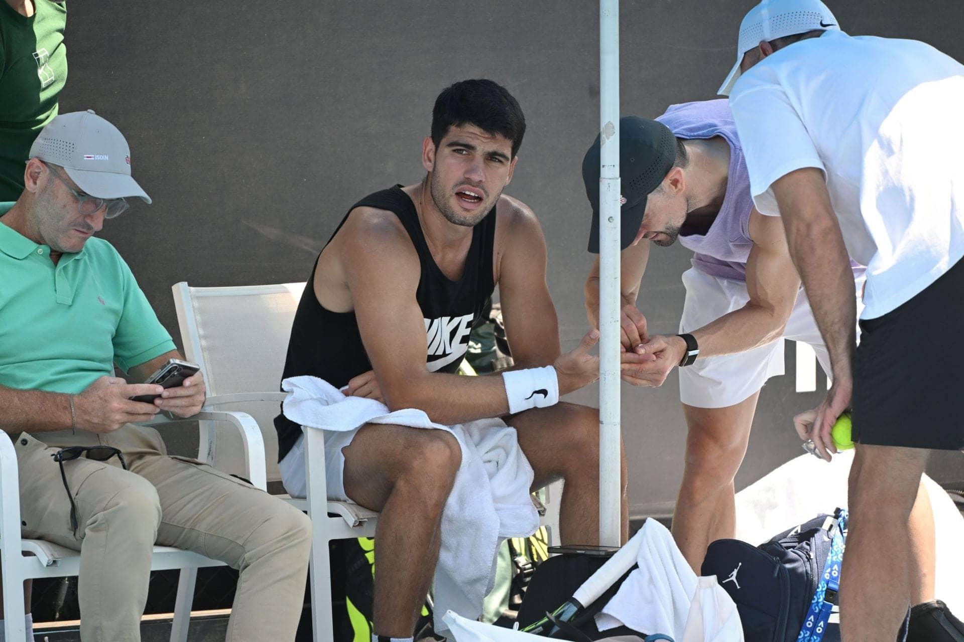 Carlos Alcaraz's Blister: A Comeback for the Ages!