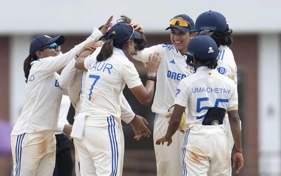 BCCI ne announce kiya women's Test aur Asia Cup squads!