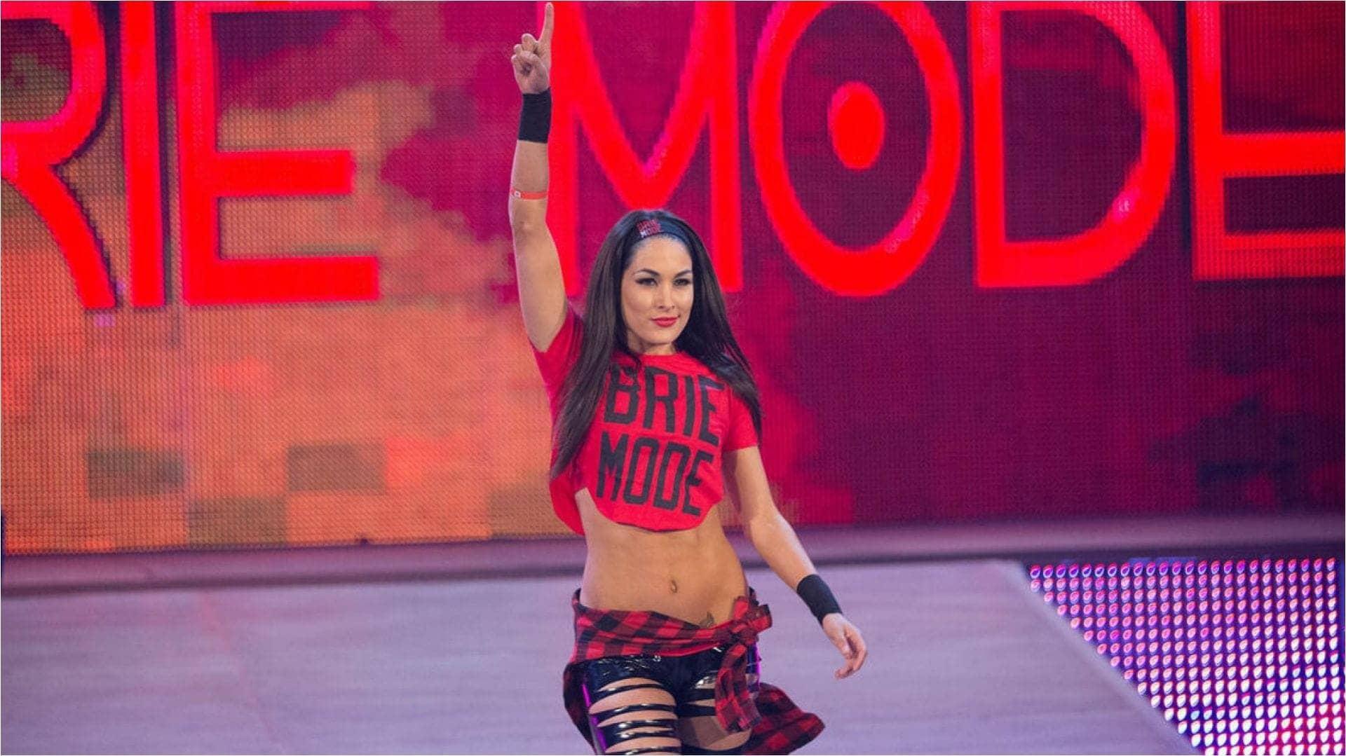 Brie Bella ka Royal Rumble mein dhamaka: Wapas aayi bhai!