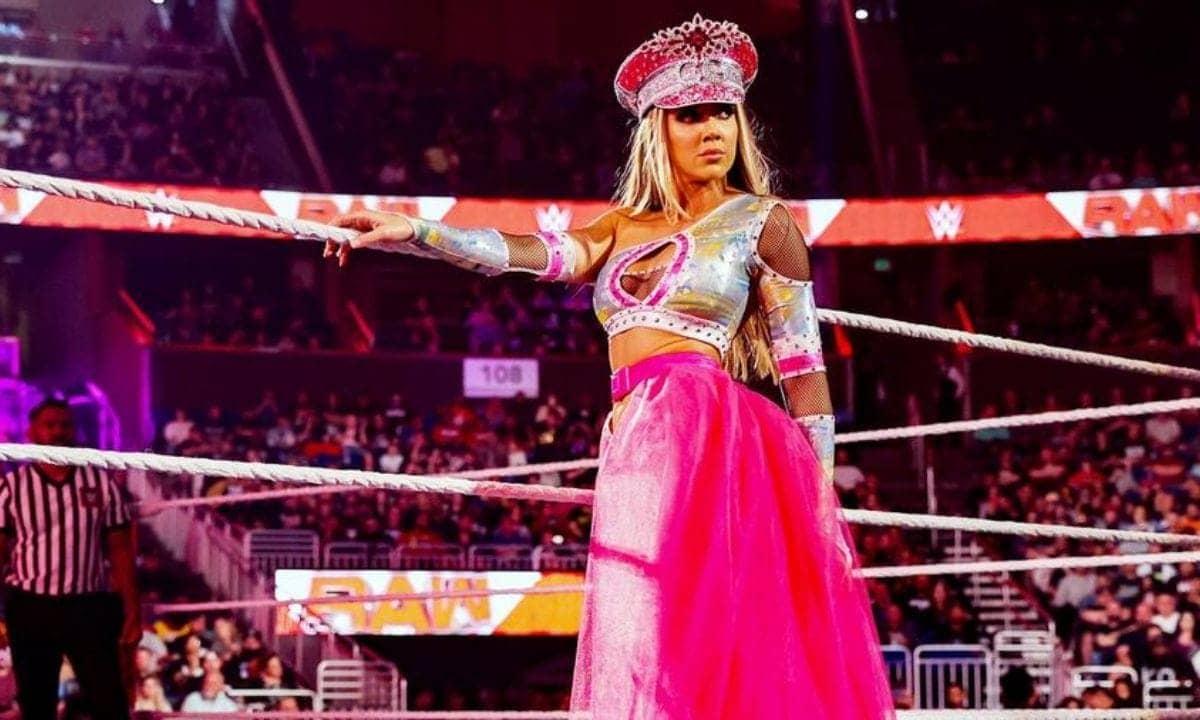 Chelsea Green's Epic Injury Sparks WWE SmackDown Chaos