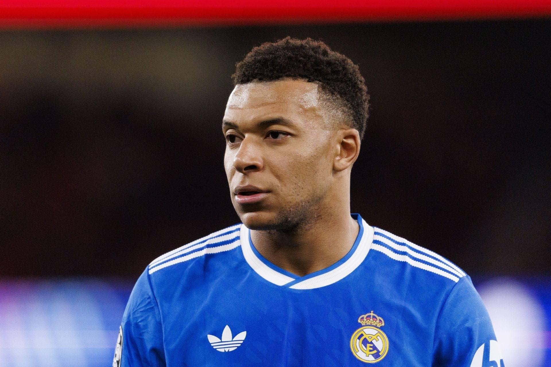 Chilavert ne Mbappe ko daanta, football mein drama chalu!