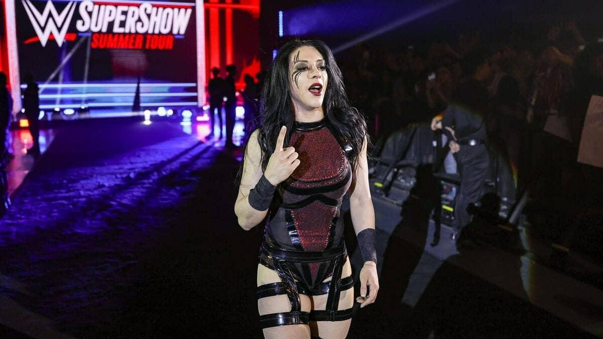 Liv Morgan ka mic maar ke dhamaka; Stephanie ko injury ka shock