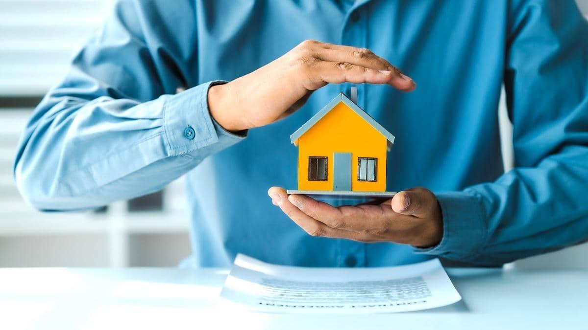 Kerala ki cabinet ne Rs 10 lakh ka insurance banaya jadoo!