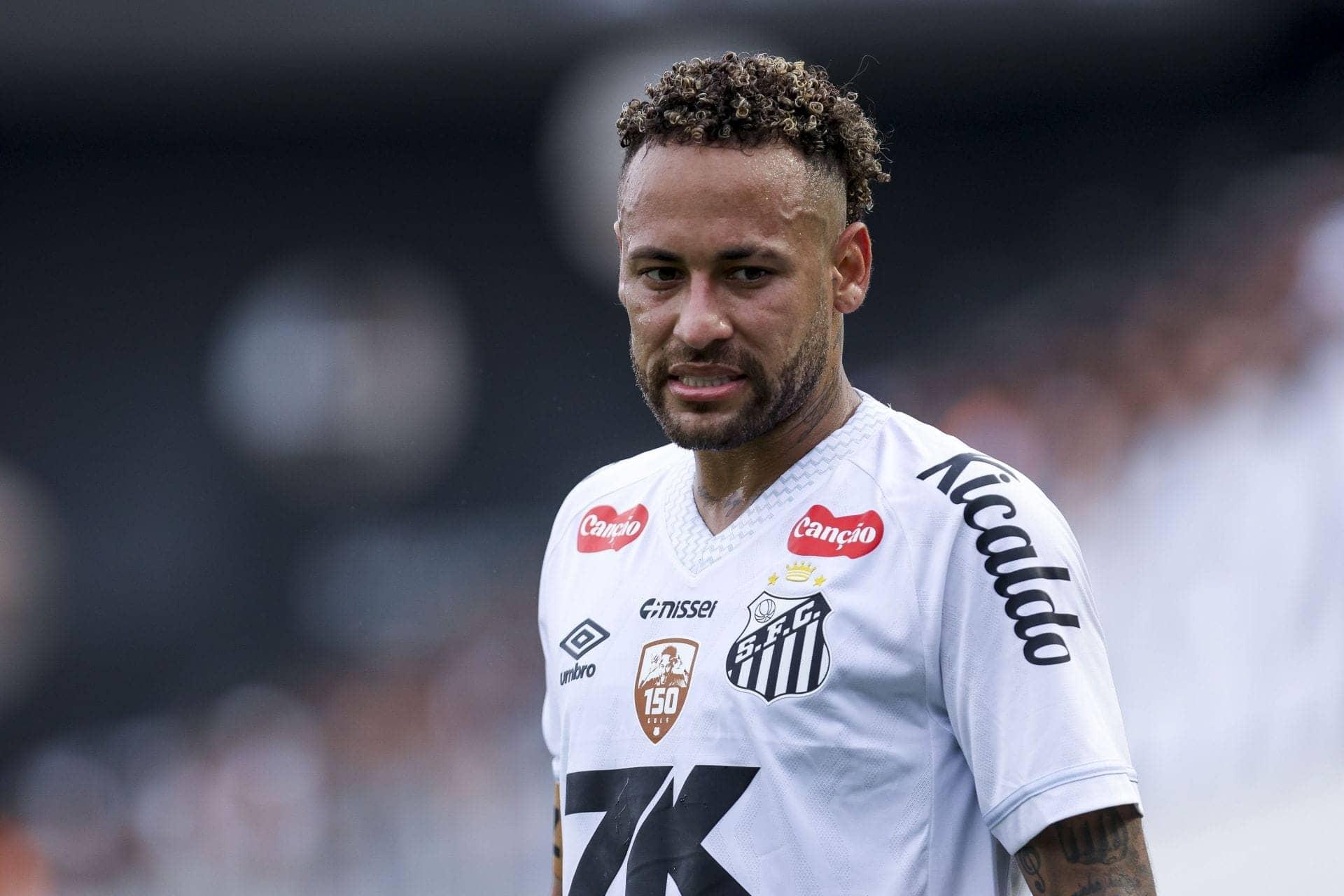 Fabiano Says Neymar's Game Needs a Major Makeover Now