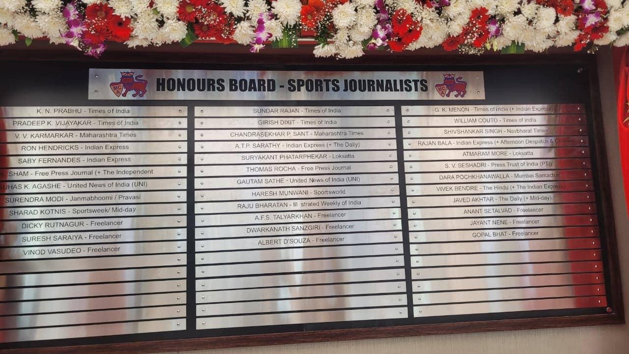 MCA ne Wankhede Stadium par sports journalists ko diya salute
