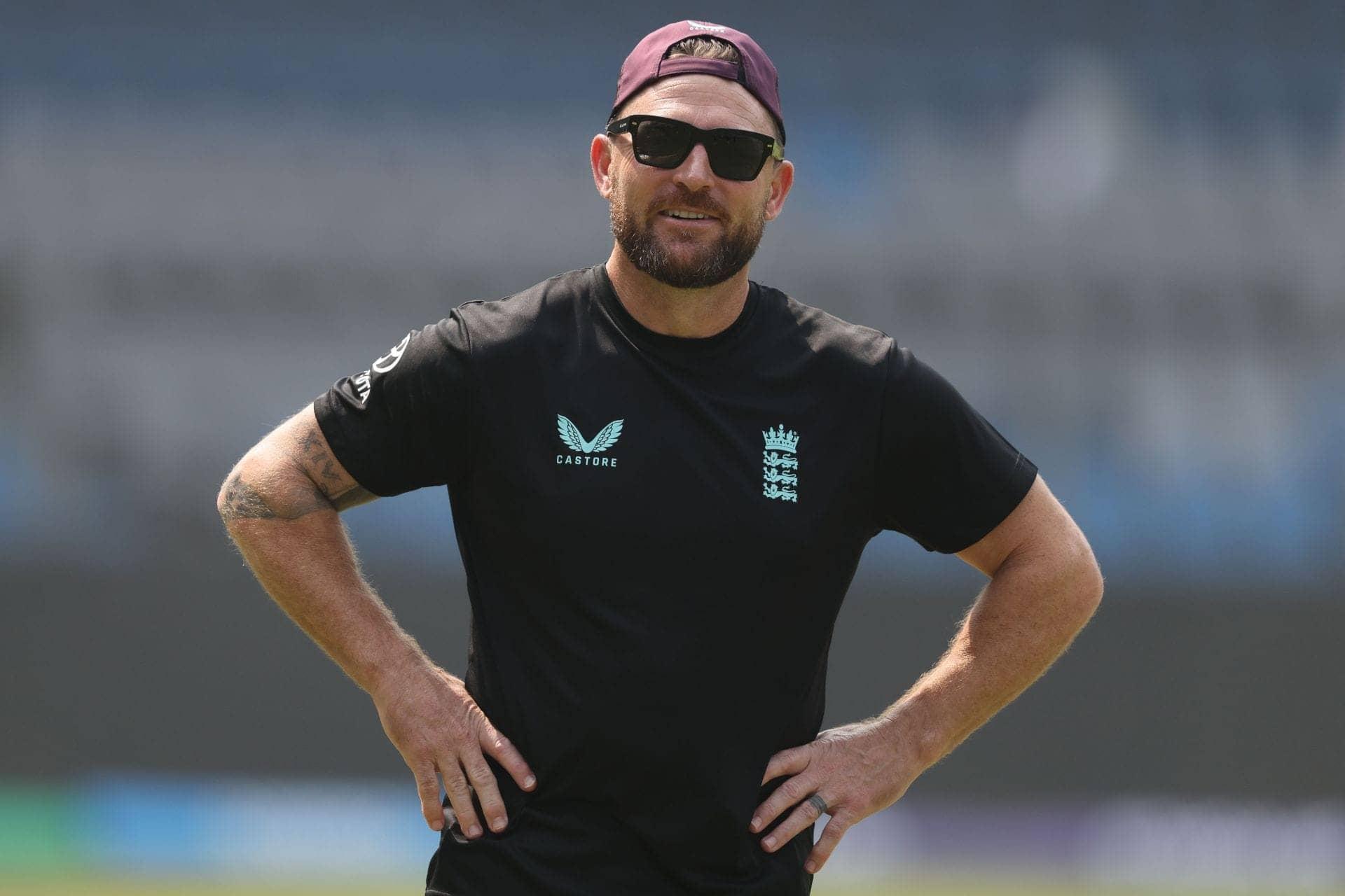 McCullum ka shayari: Axar ki catches ne badla khel!