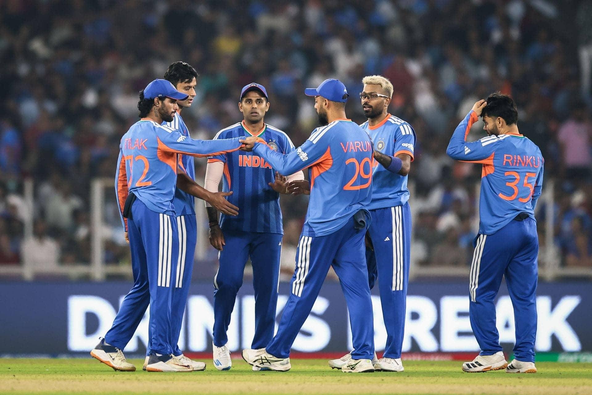 Suryakumar Yadav & Dube Chill with Maharashtra CM After Win