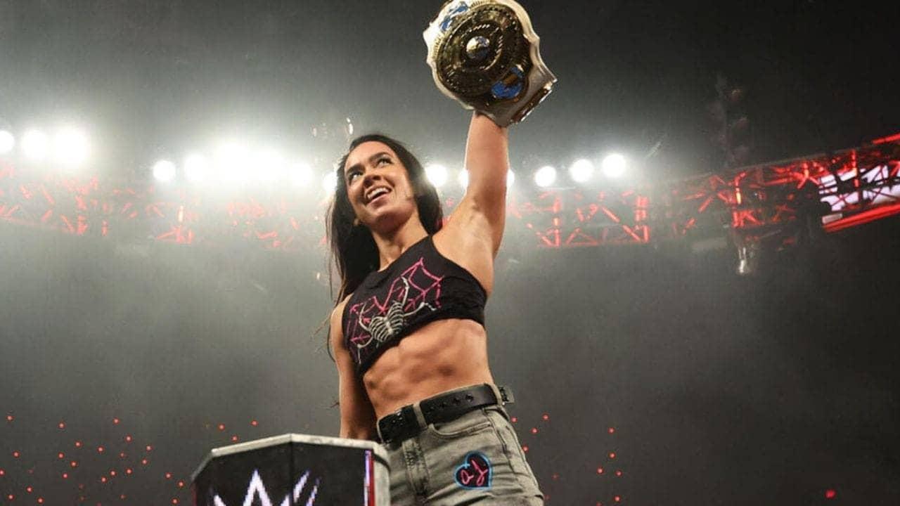 AJ Lee Dominates Bayley, But Becky Lynch Wants More!