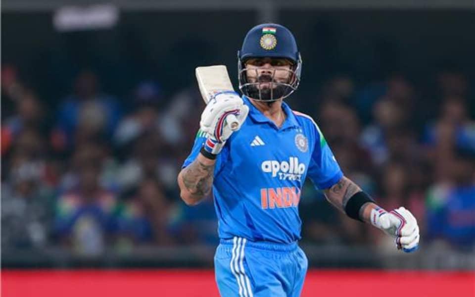 Virat Kohli laughs off London flight rumors before IPL 2026