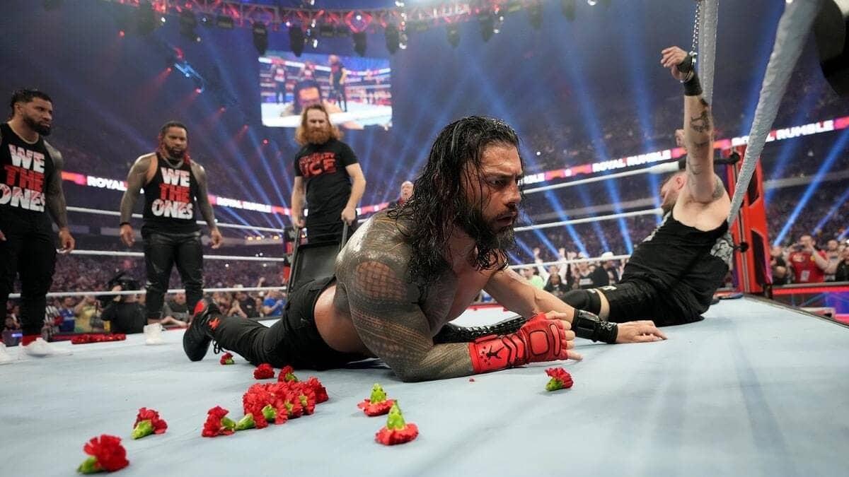 Triple H ne Bloodline ka chakkar ghumaya, Roman bhai nahi hai!