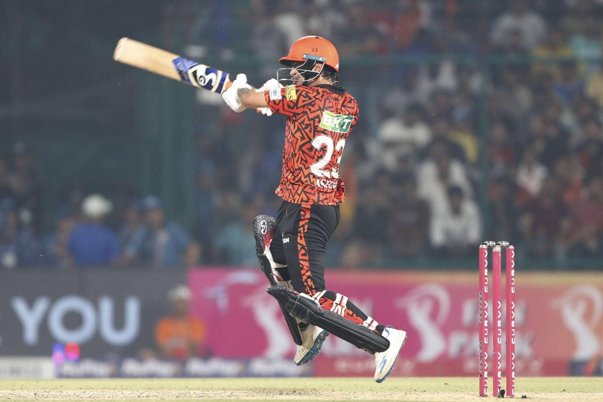 RCB ne SRH ko thrashed kiya: Kishan aur Aniket ki mehnat gayi bekaar