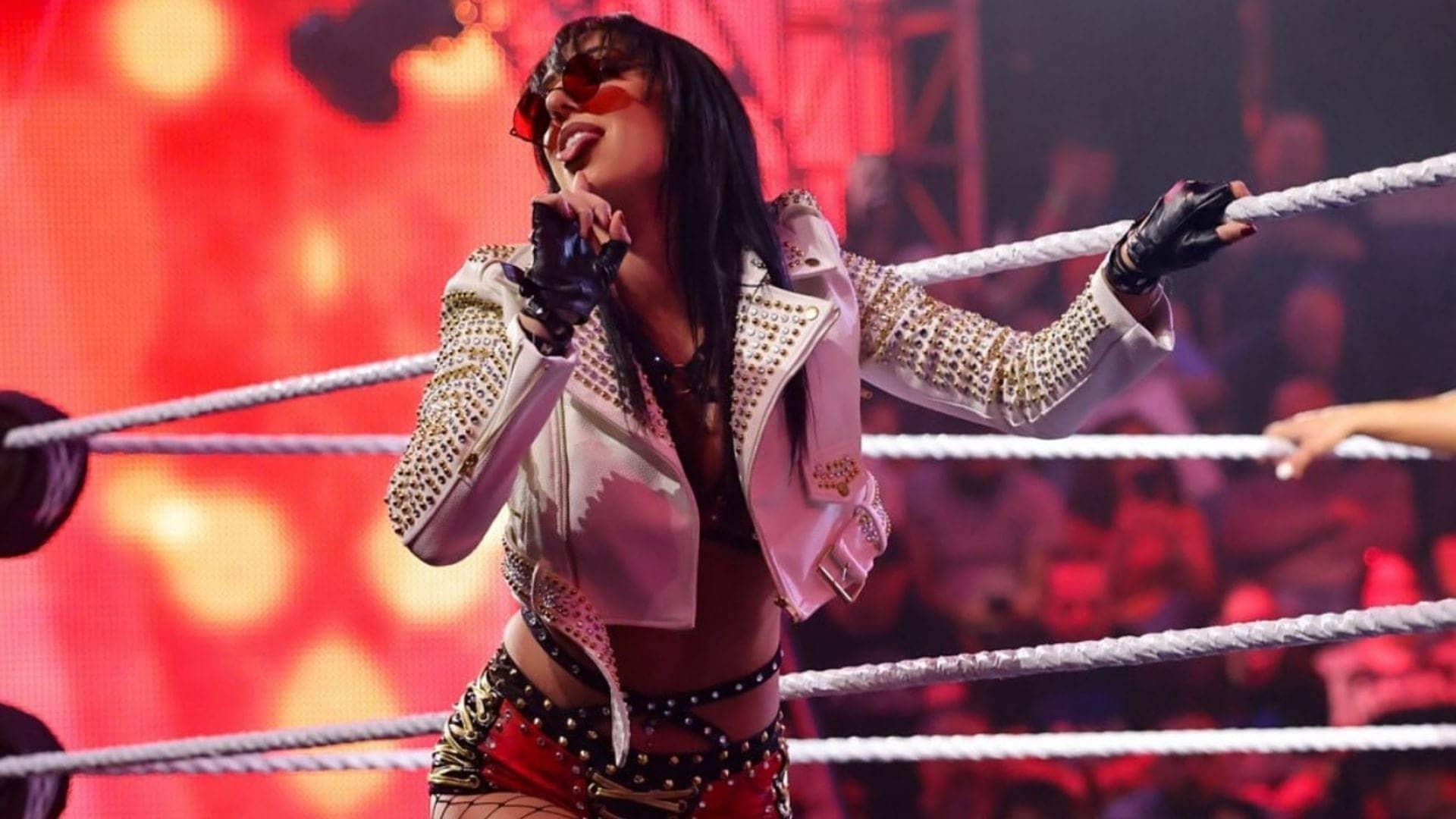 Jacy Jayne: The Champ Who's Mad and Fabulous!
