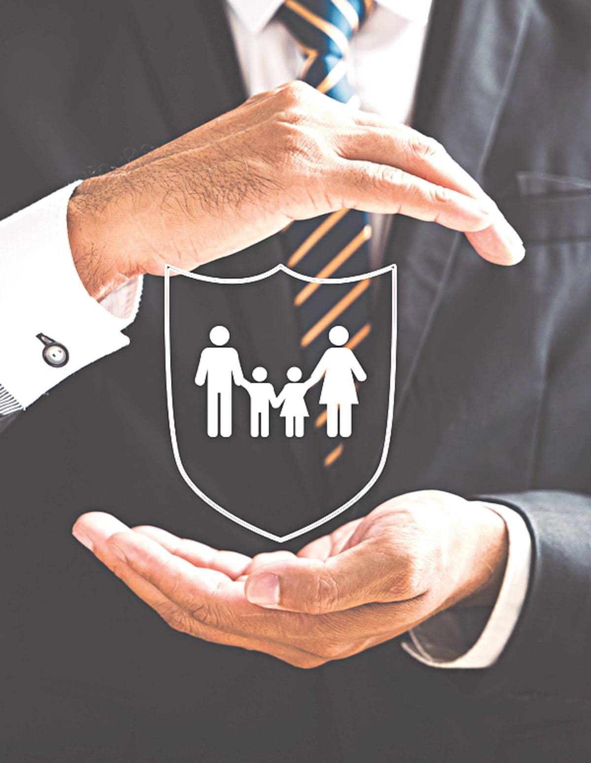 Big Insurance Players Keep Their VIP Status for FY25-26