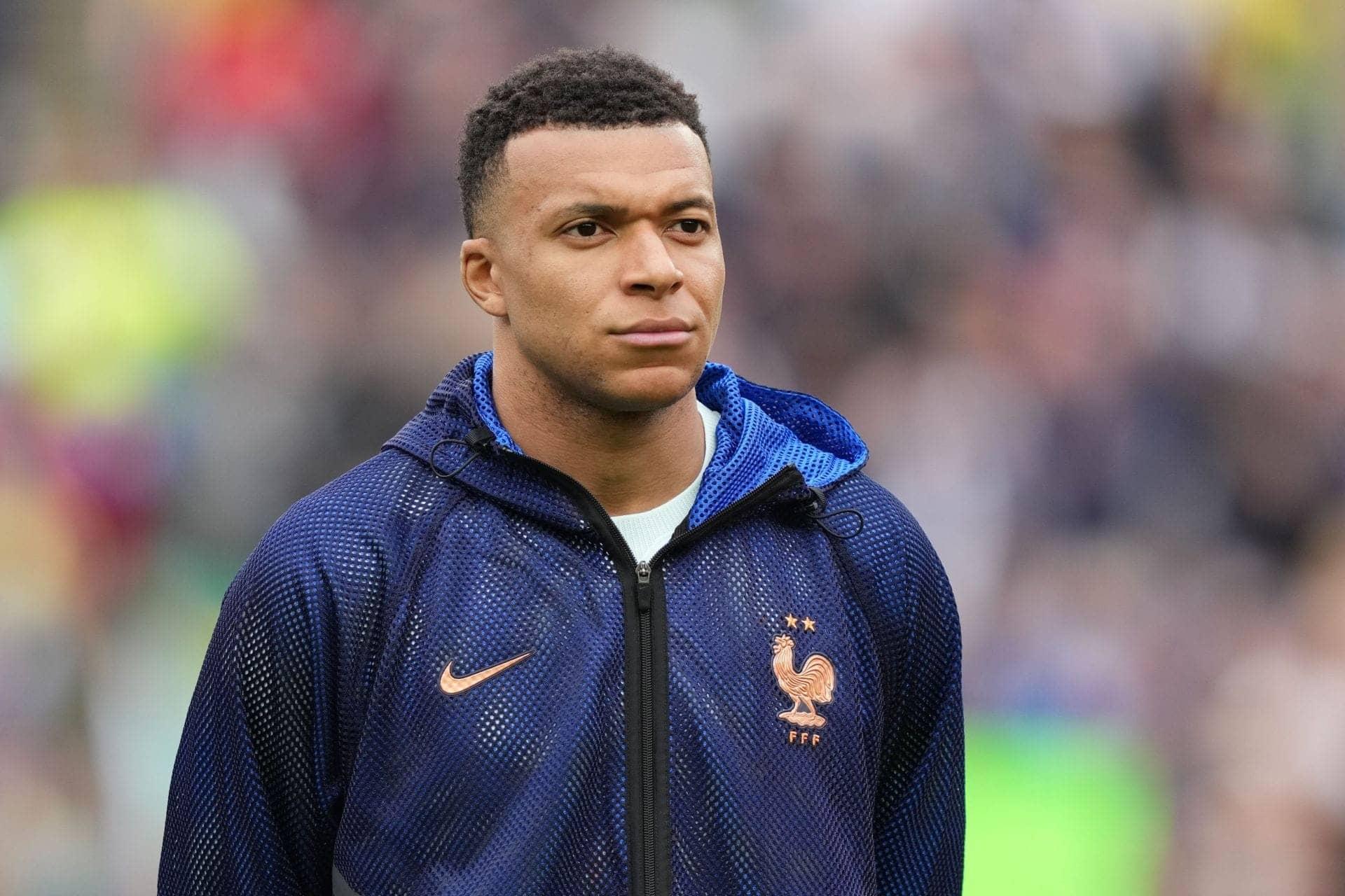 Mbappe Says Central Defense is the Chillest Position in Football