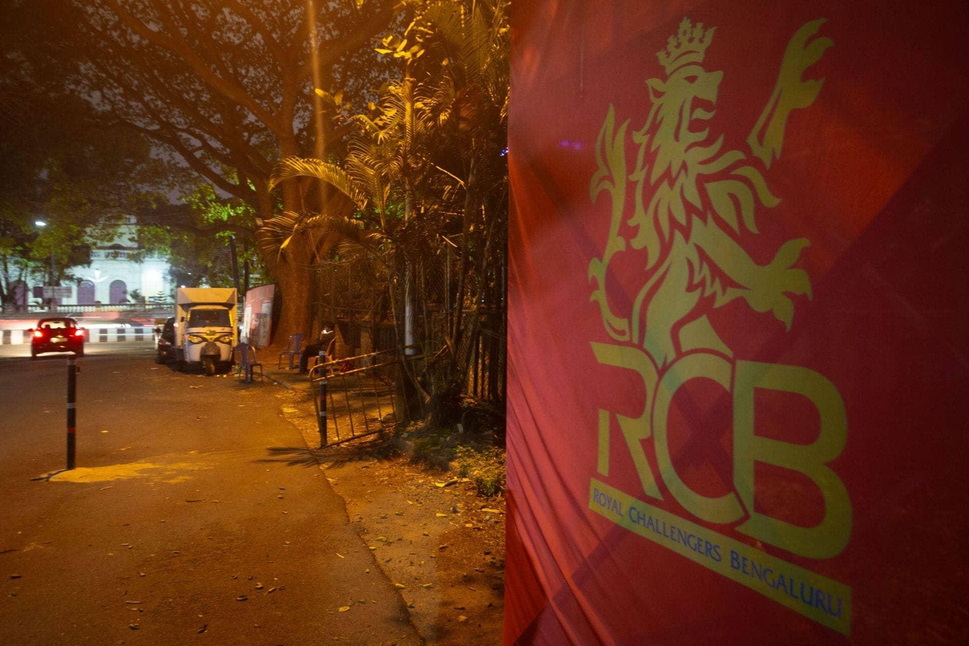 RCB ne Duffy se kiya paisa vasool, kya yeh sahi hai?
