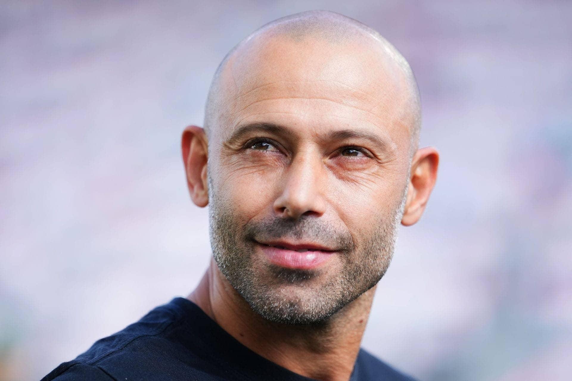 Mascherano ki chutti, Messi ka team ab naya coach paaye!