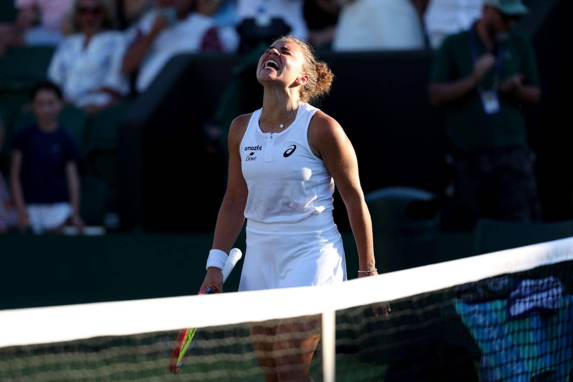 Jasmine Paolini Tears Up as Zeynep Sonmez Shines in Stuttgart