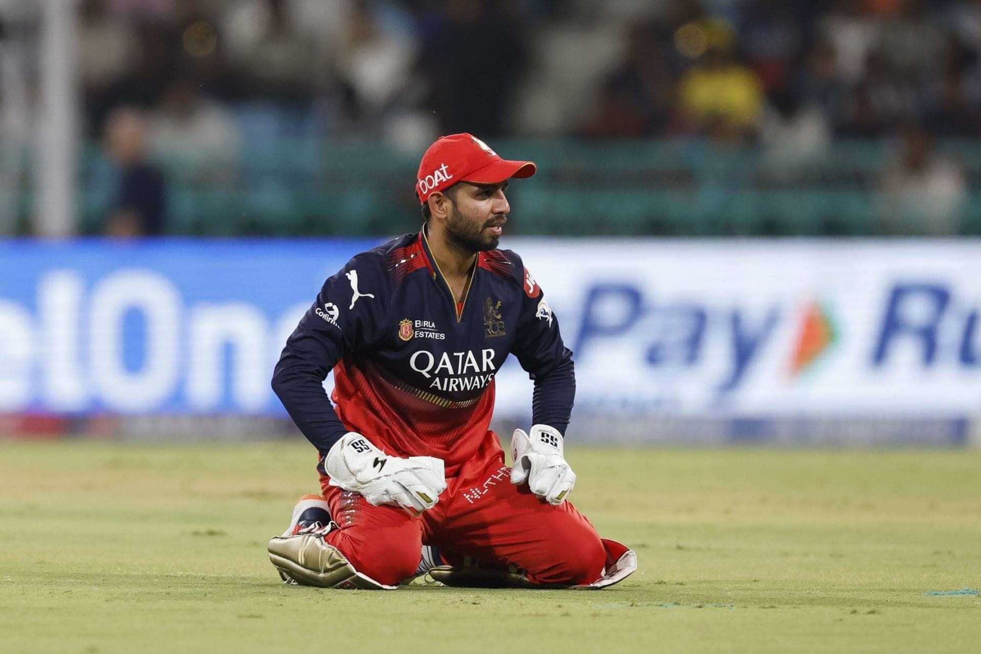 Jitesh Sharma's Epic One-Handed Catch Shocks Sameer Rizvi!