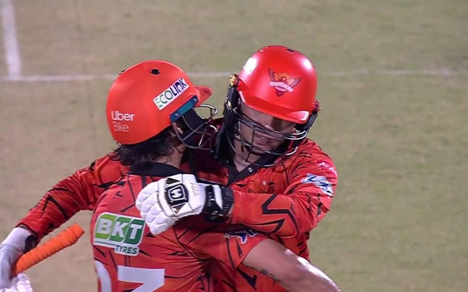 IPL 2026: Royals and Sunrisers Serve Up a Wild Showdown
