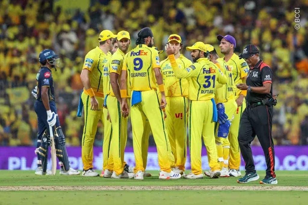 CSK ki game dekh ke Baburao ka dimaag hil gaya hai!