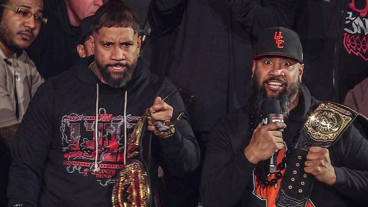 WWE Superstar ne Usos ko spelling mistake par bulaya