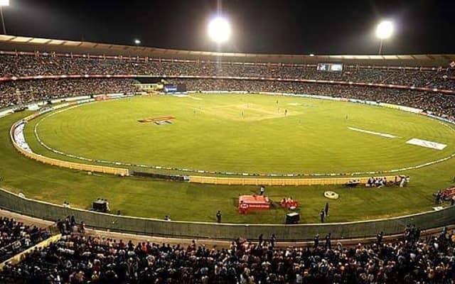 RCB vs MI: IPL 2026 Clash at Raipur - Who Will Win?
