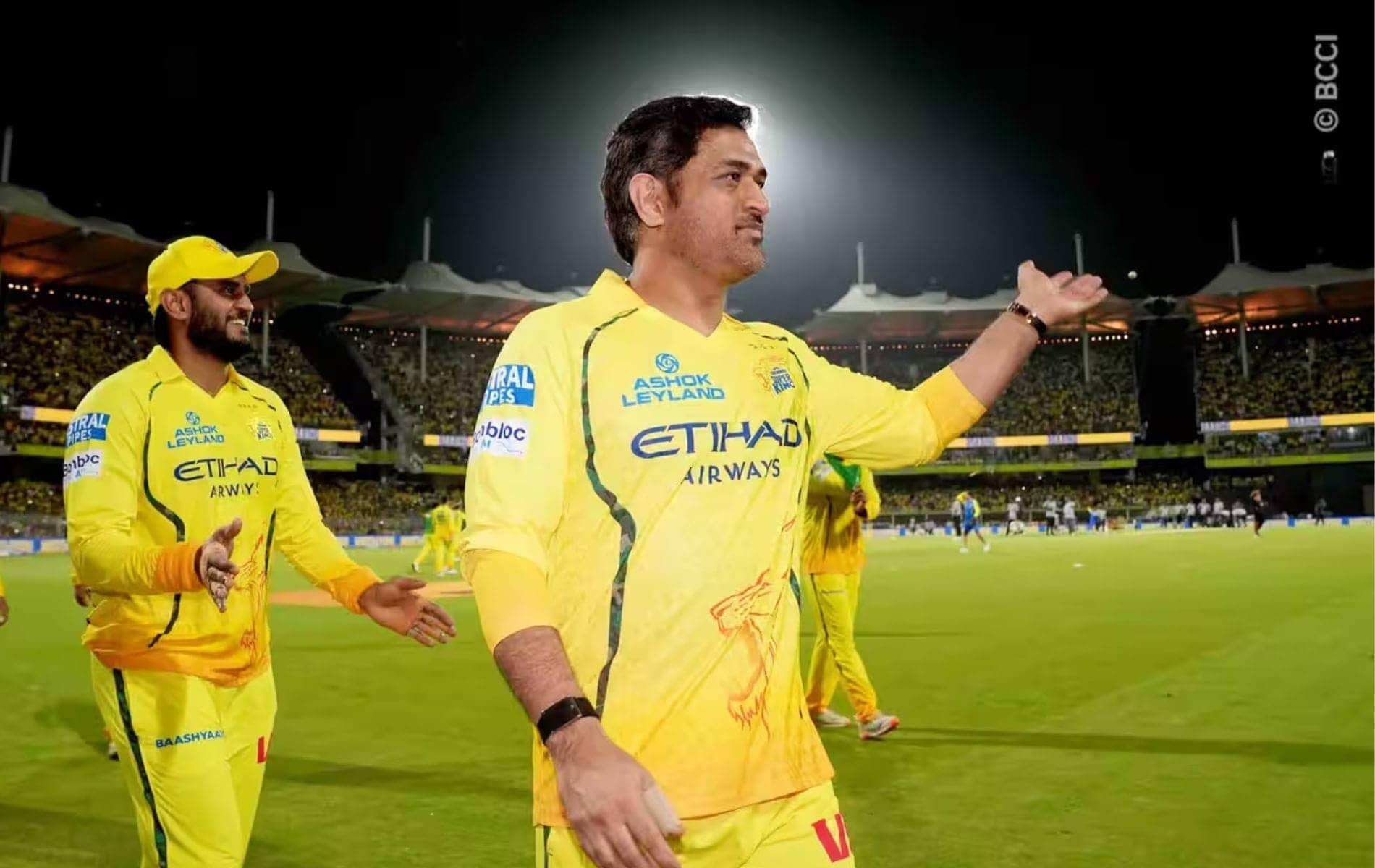 MS Dhoni Struts His Stuff While CSK Takes a Tough Loss