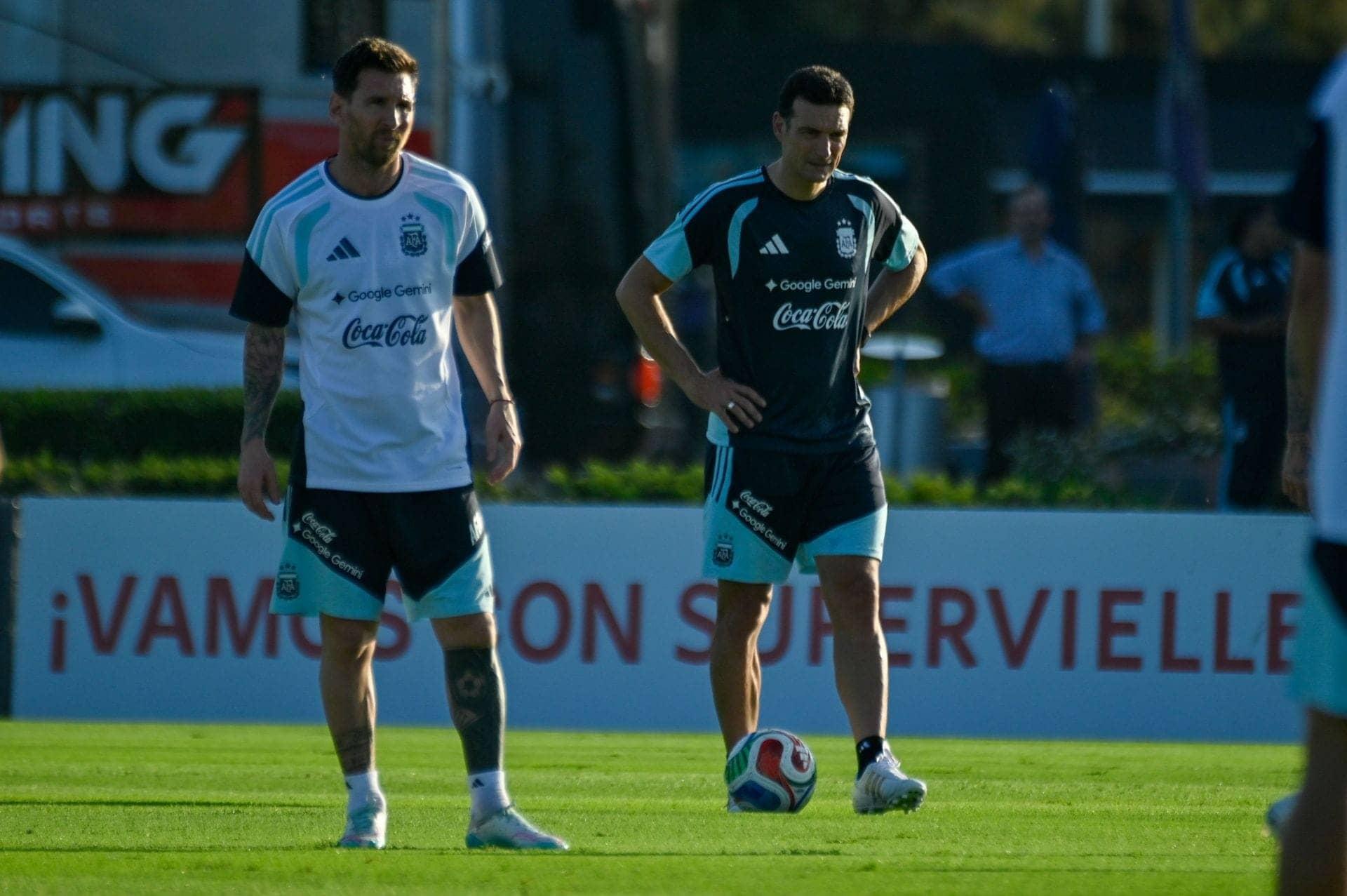 Scaloni Talks Messi's Fitness Woes Before World Cup Showdown