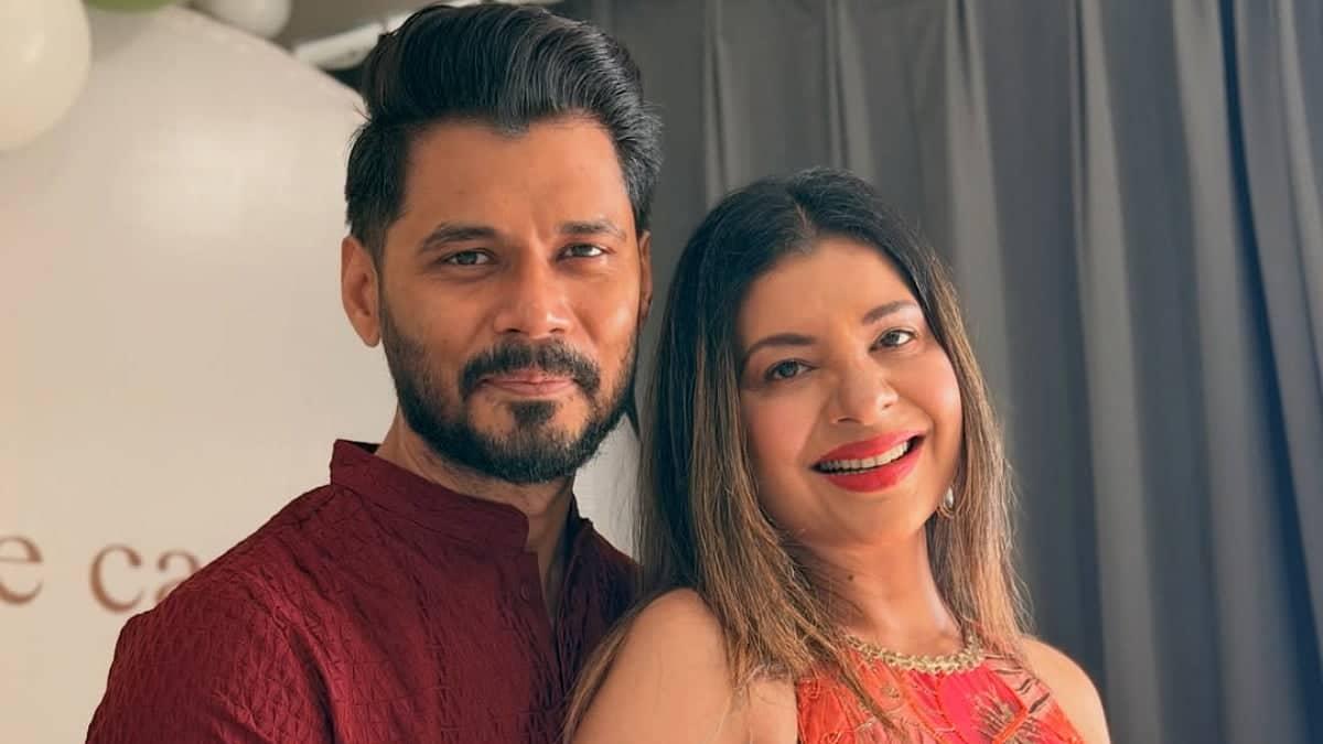 Sambhavna Aur Avinash Ki Twins Ki Diwali Celebration