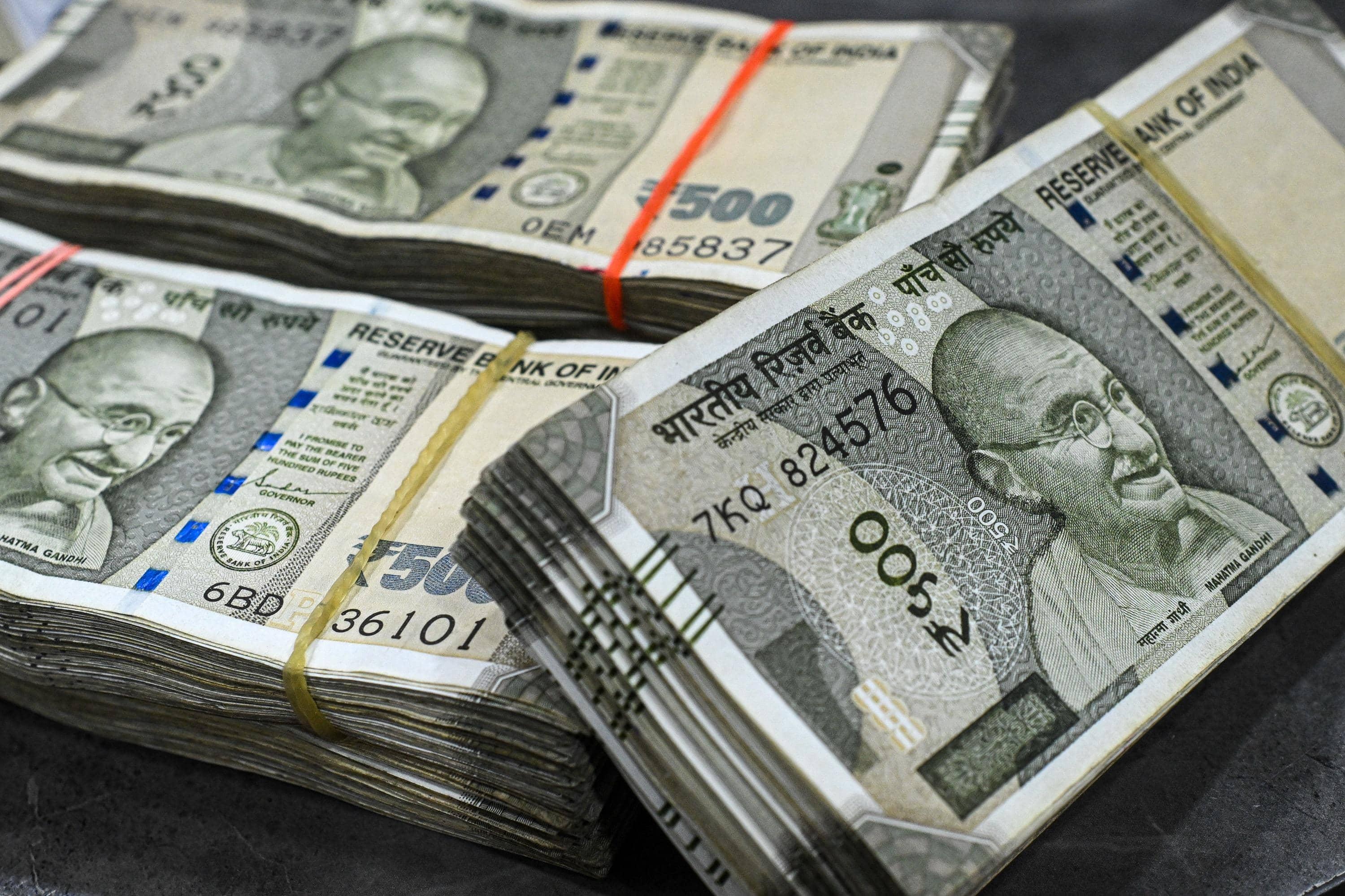 Emergency Fund: Your Financial Superhero for Life's Curveballs