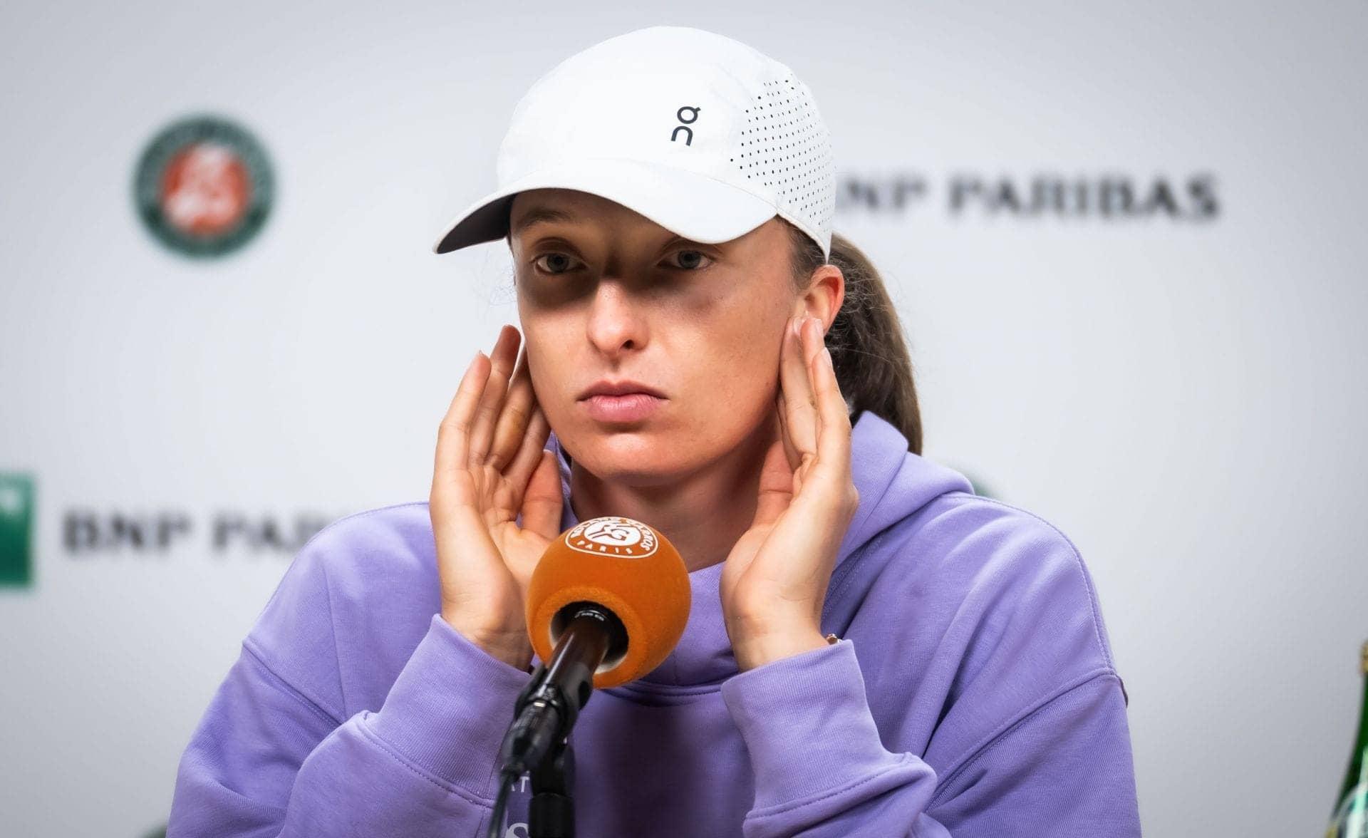 Iga Swiatek's Selective Congrats Leaves Fans in Hysterics